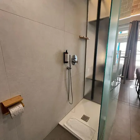 Pescaramare בית הארחה 4*